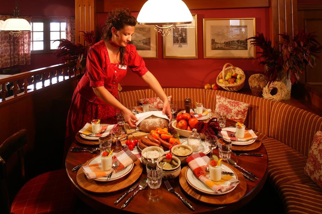 Ringhotel Hotel Zum Stein Oranienbaum-Woerlitz Esterno foto