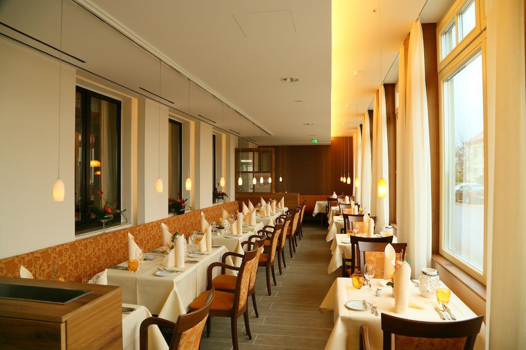 Ringhotel Hotel Zum Stein Oranienbaum-Woerlitz Esterno foto
