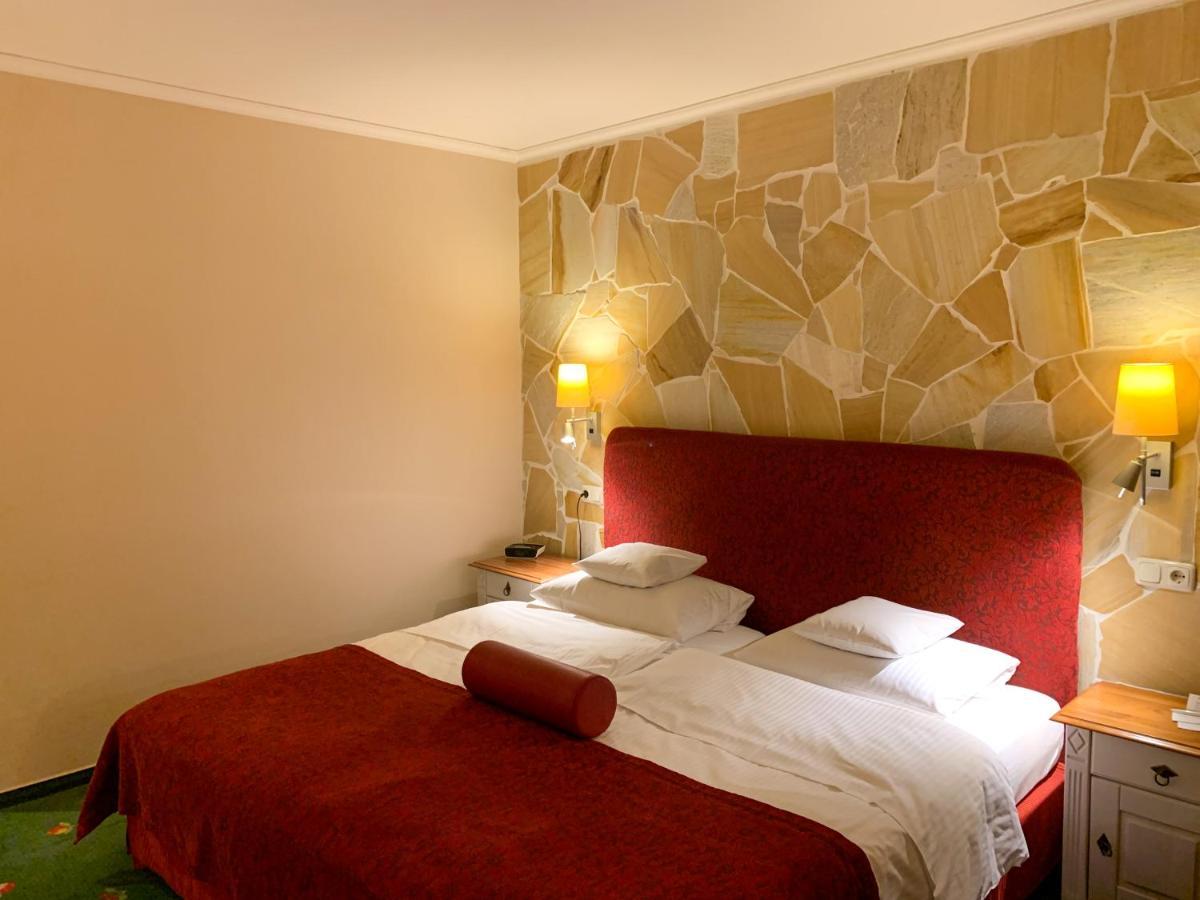 Ringhotel Hotel Zum Stein Oranienbaum-Woerlitz Esterno foto
